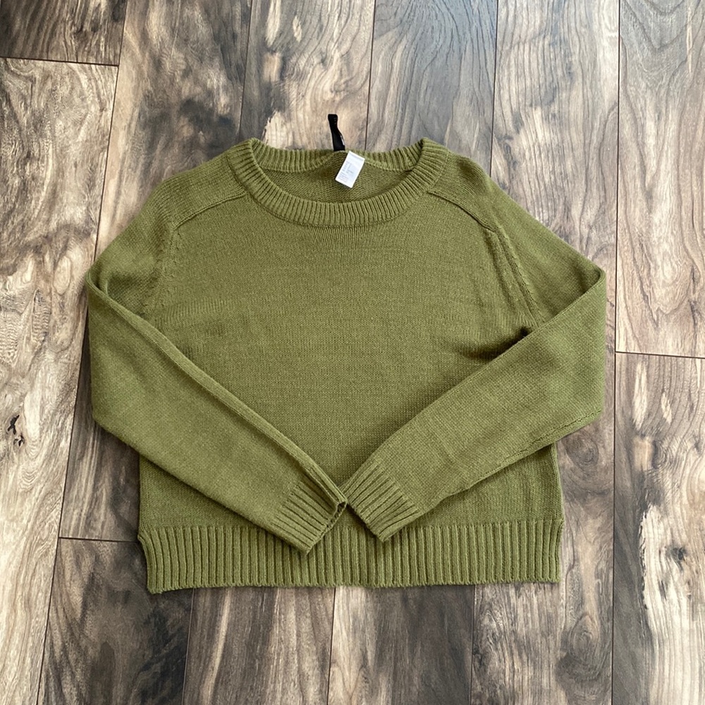 Forever 21 sweater